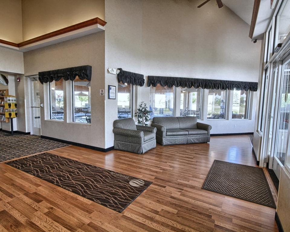Comfort Inn & Suites Dimondale - Lansing Dış mekan fotoğraf