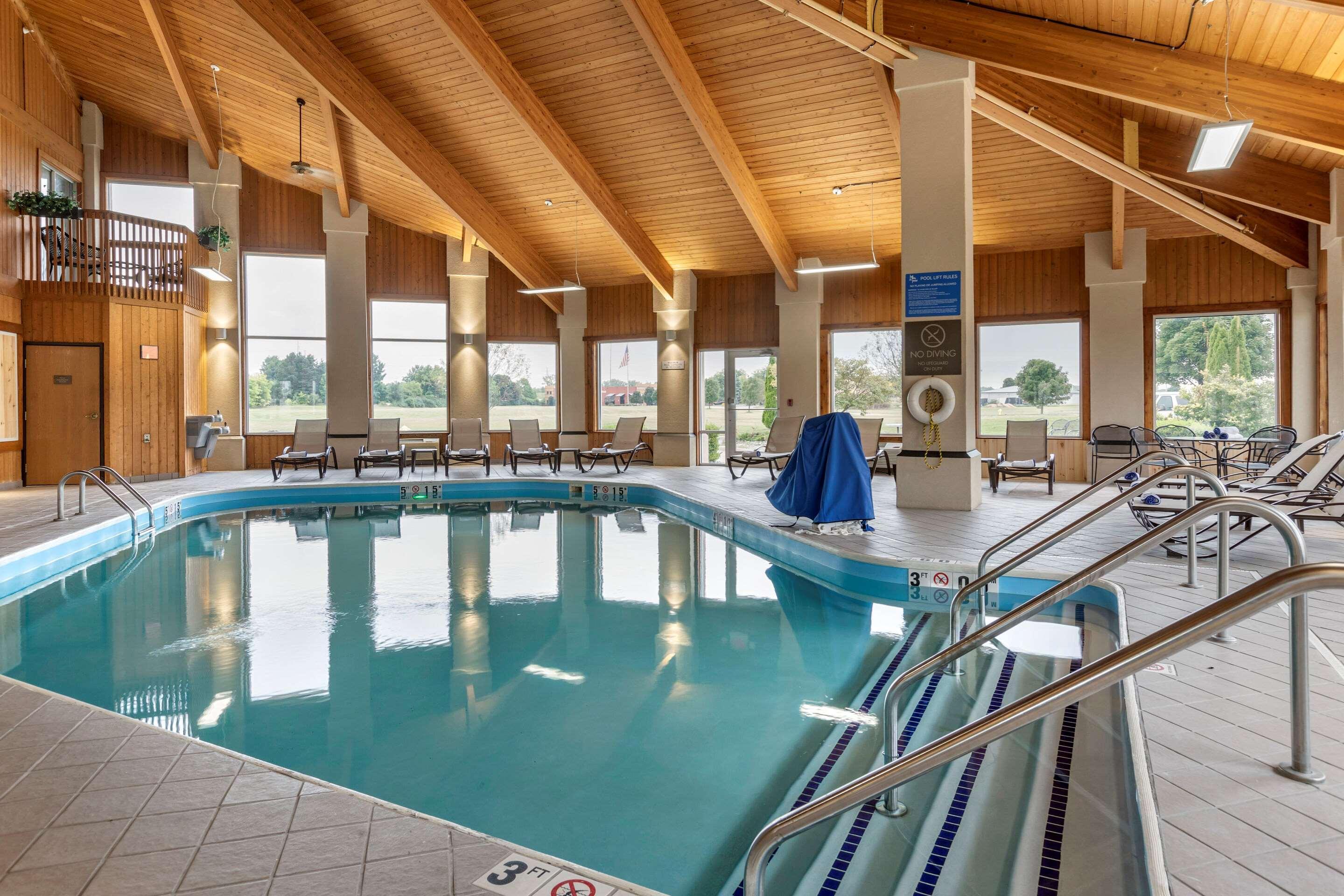 Comfort Inn & Suites Dimondale - Lansing Dış mekan fotoğraf